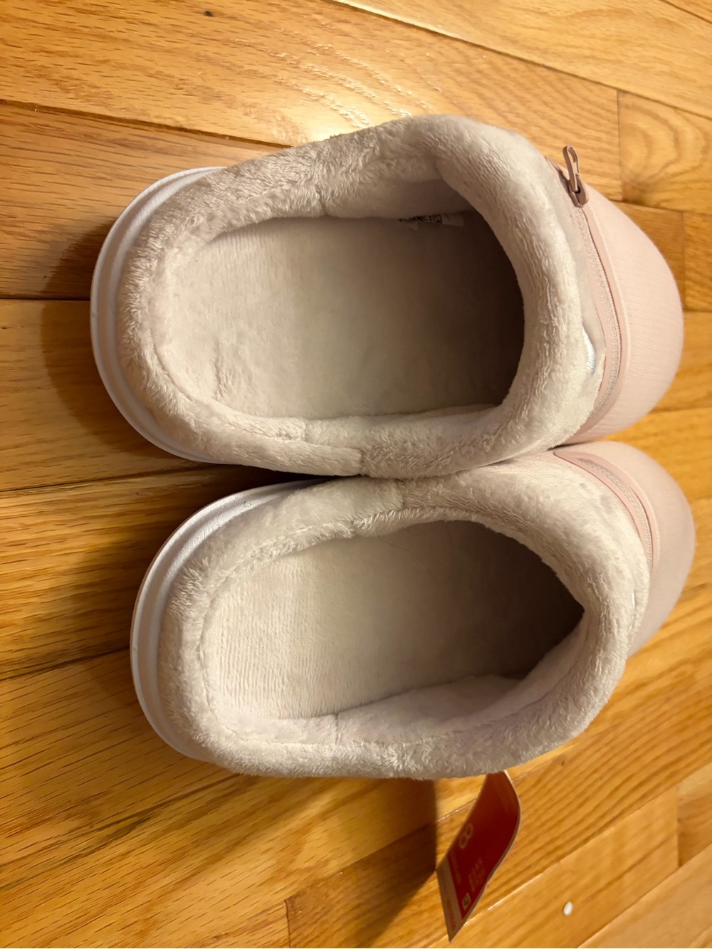 Nike Women's Blush Pink Slip-On Cozy Clog slippers with Zipper pocket - Picture 4 of 5